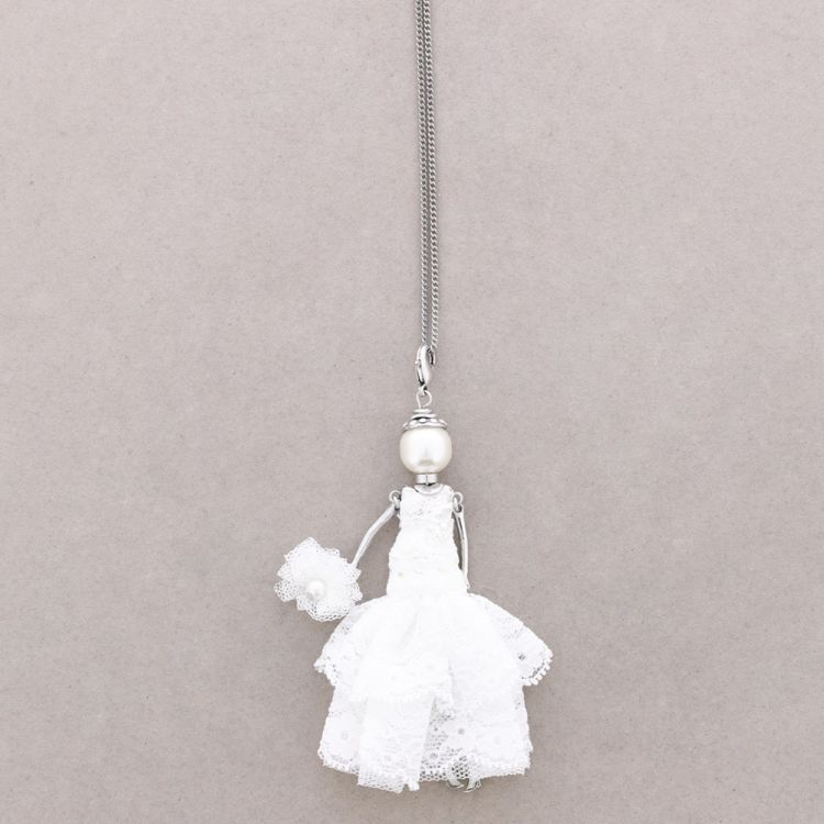 LONG PENDANT NECKLACE DOLL