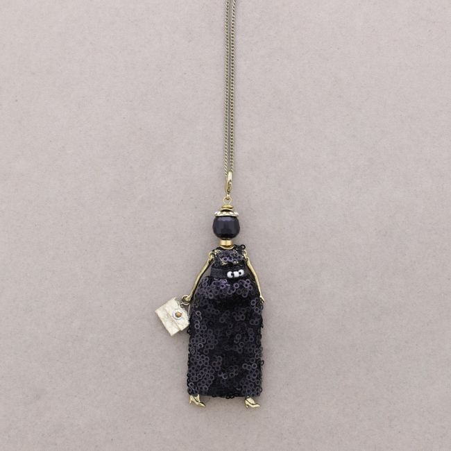 LONG PENDANT NECKLACE DOLL
