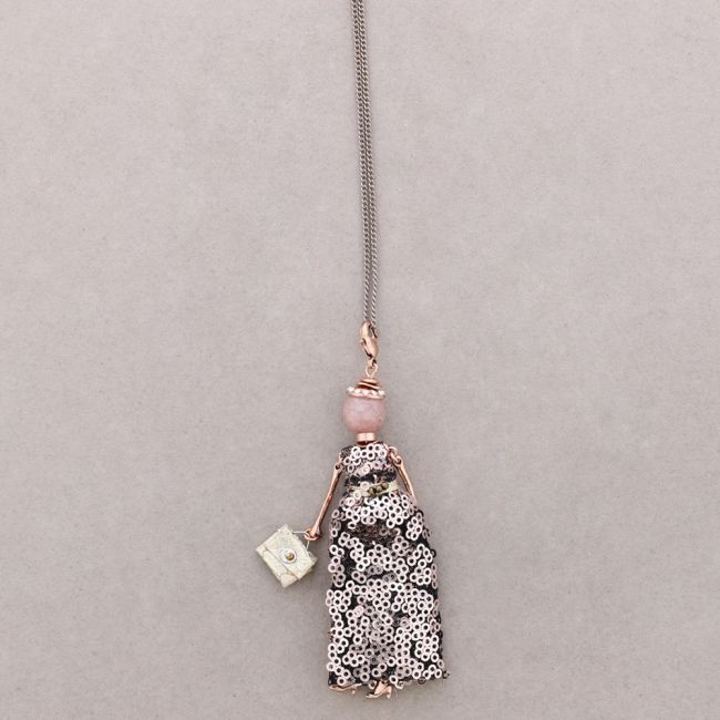LONG PENDANT NECKLACE DOLL