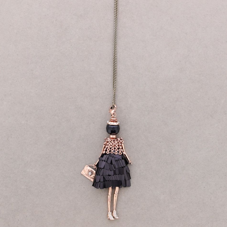 LONG PENDANT NECKLACE DOLL