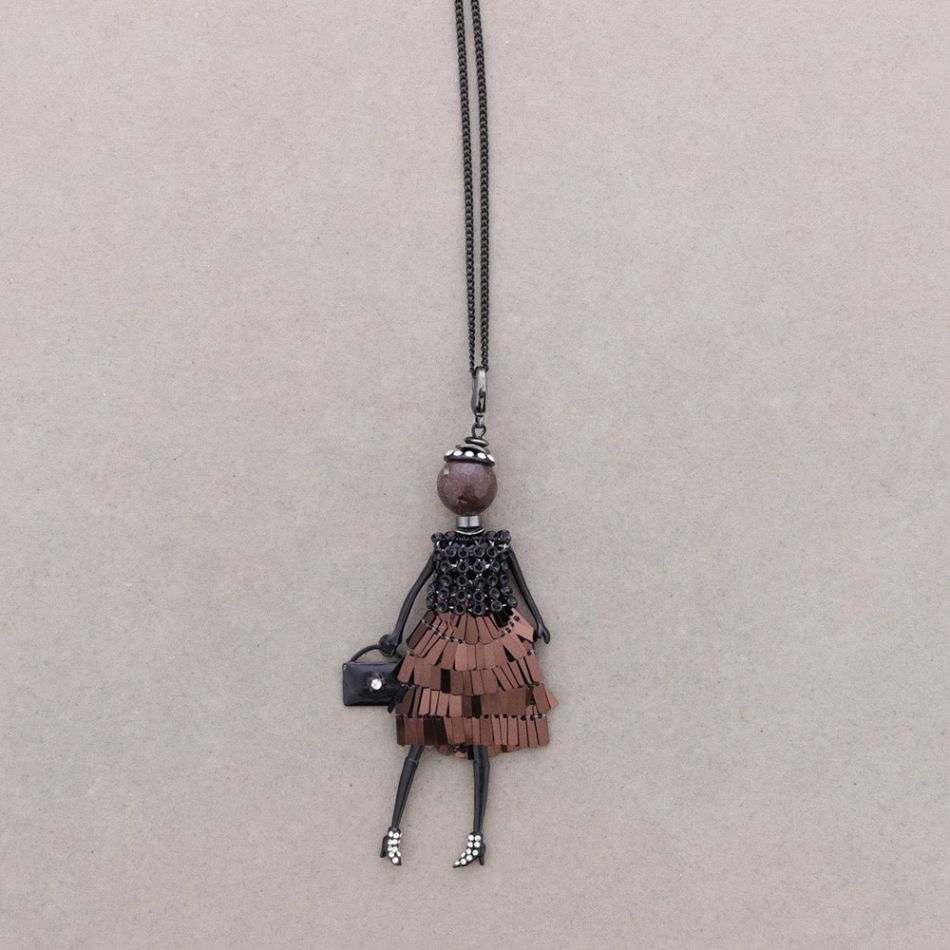 LONG PENDANT NECKLACE DOLL