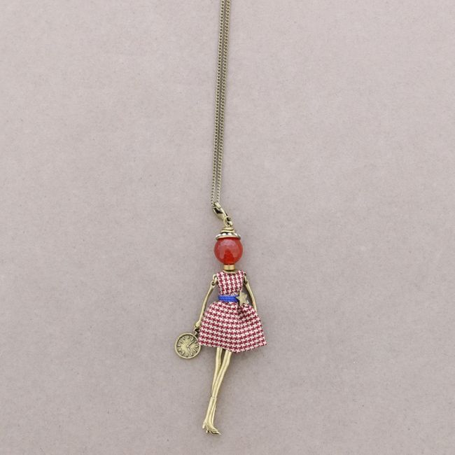LONG PENDANT NECKLACE DOLL