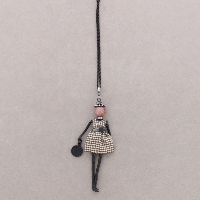 LONG PENDANT NECKLACE DOLL