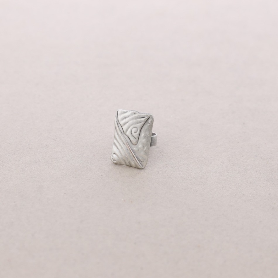 METAL RING