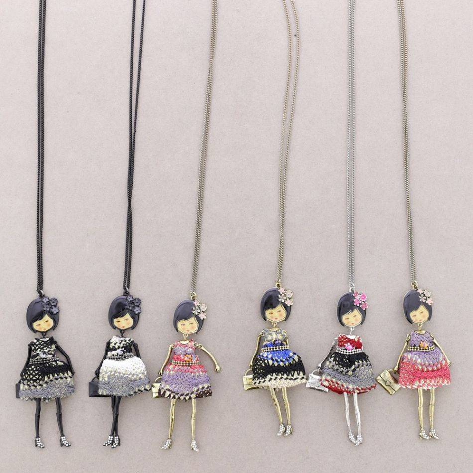 COLLAR LARGO COLG. MUÑECA CARINA