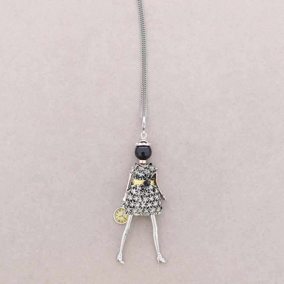 LONG PENDANT NECKLACE DOLL