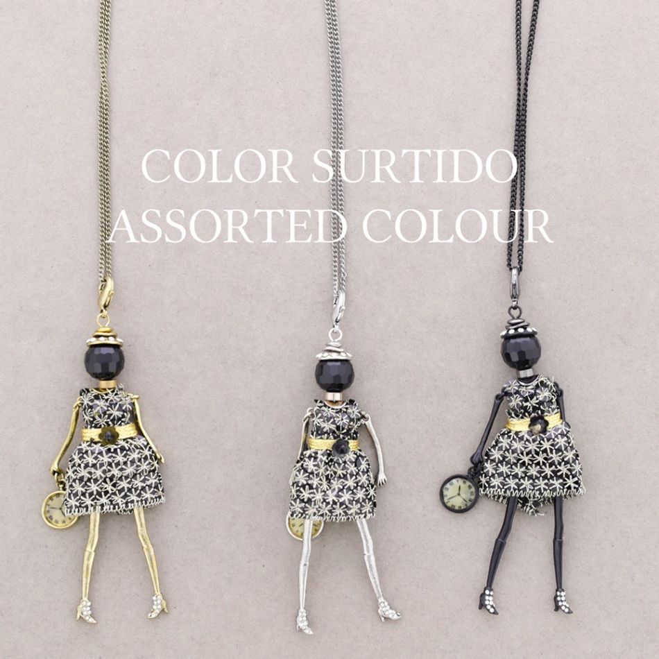 LONG PENDANT NECKLACE DOLL