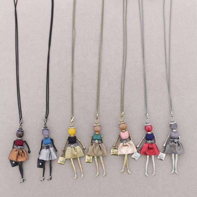 COLLAR LARGO COLG. MUÑECA