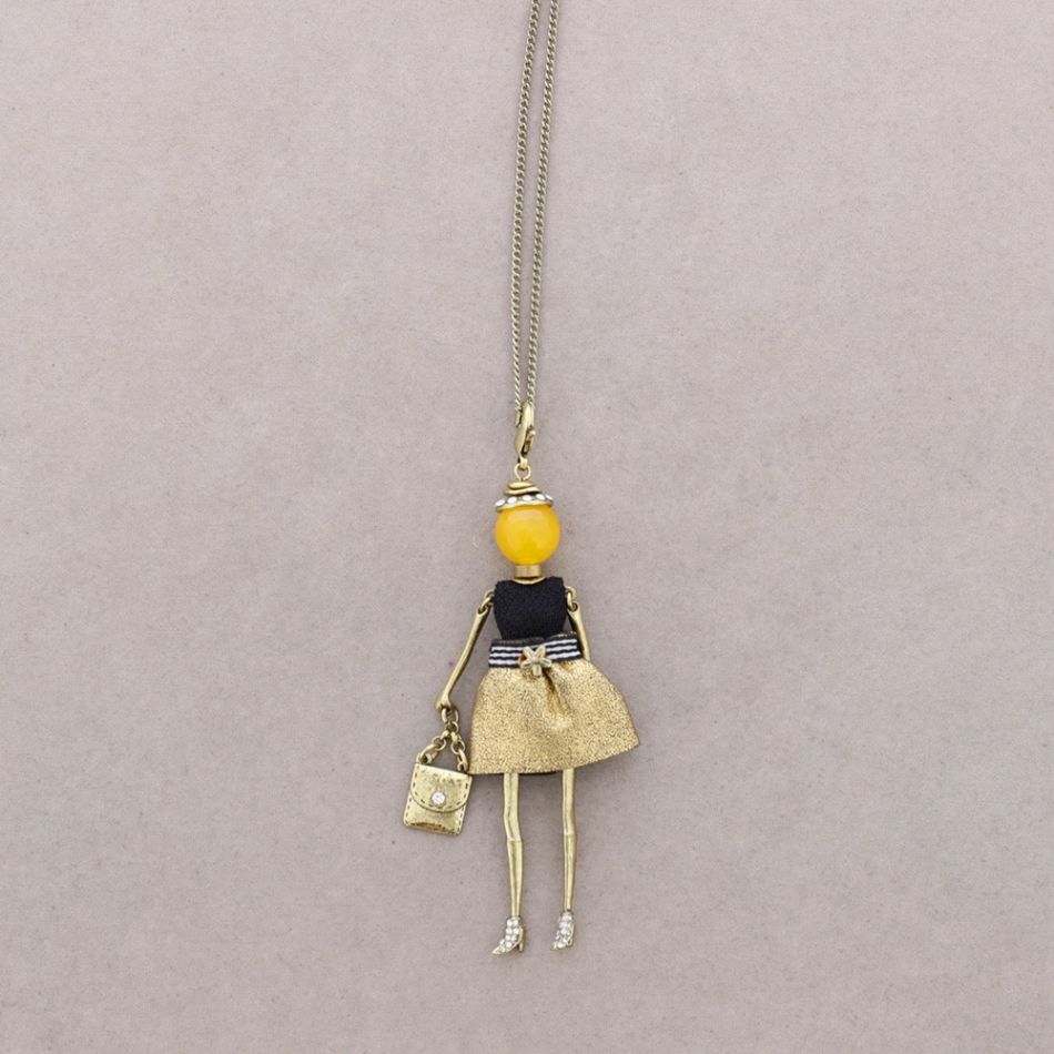 LONG PENDANT NECKLACE DOLL
