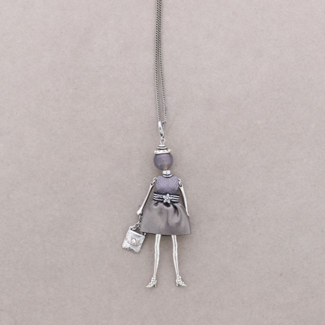 LONG PENDANT NECKLACE DOLL