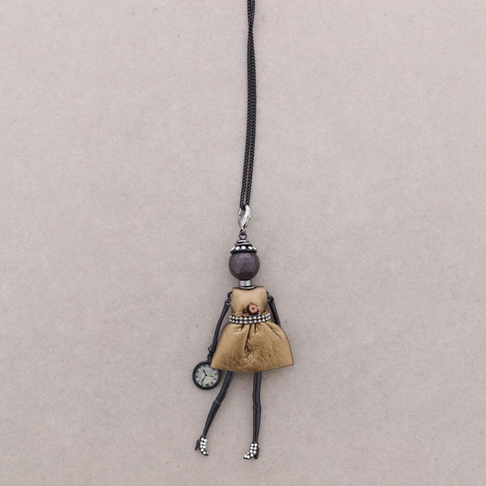 LONG PENDANT NECKLACE DOLL